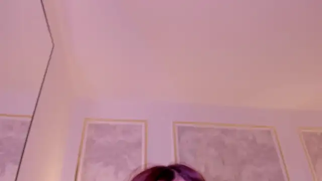 Snapshot of doll_eyees_ chatting on 09-19-25, 02:35 doll eyees online show from 09-19-25, 02:35