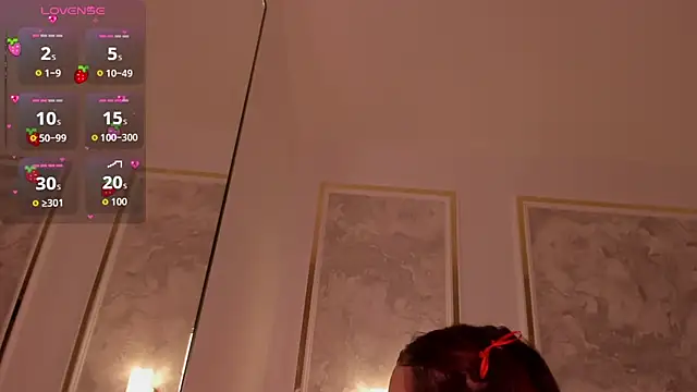 Snapshot of doll_eyees_ chatting on 10-10-25, 02:21 doll eyees online show from 10-10-25, 02:21