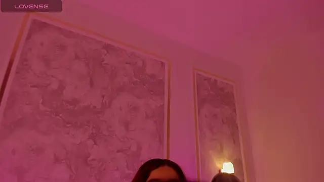 Snapshot of doll_eyees_ chatting on 10-18-25, 02:36 doll eyees online show from 10-18-25, 02:36