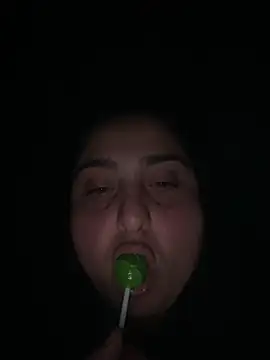 Snapshot of Melissashow12 chatting on 11-25-25, 05:46 Melissashow12 online show from 11-25-25, 05:46