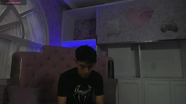 Dani rivass online show from 11-24-25, 06:29