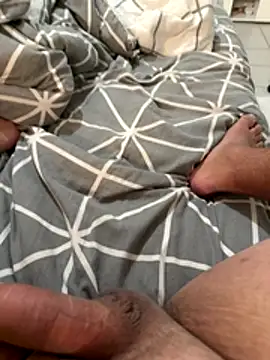 Snapshot of julienCr7 chatting on 11-19-25, 03:12 julienCr7 online show from 11-19-25, 03:12