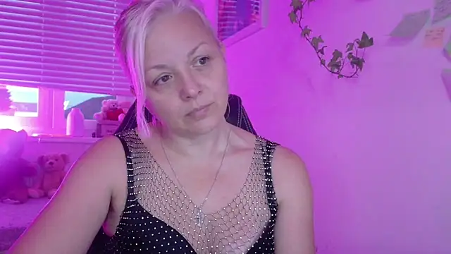 Linsy Kim online show from 12-04-25, 06:44