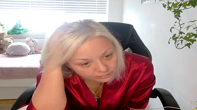 Linsy Kim online show from 02-11-26, 11:04