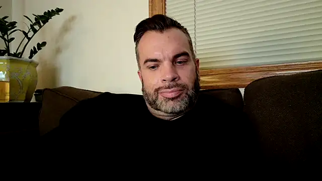 Snapshot of Ty_lerDavid chatting on 12-15-25, 06:39 Ty lerDavid online show from 12-15-25, 06:39