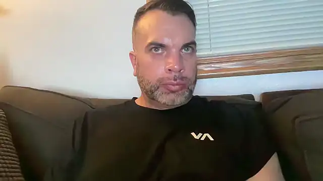 Snapshot of Ty_lerDavid chatting on 03-06-26, 08:11 Ty lerDavid online show from 03-06-26, 08:11