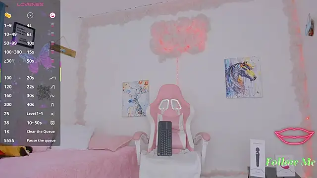 milfAaura online show from 04-22-26, 02:58