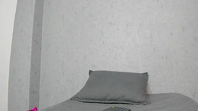 Snapshot of scarlett646 chatting on 09-26-25, 03:10 scarlett646 online show from 09-26-25, 03:10