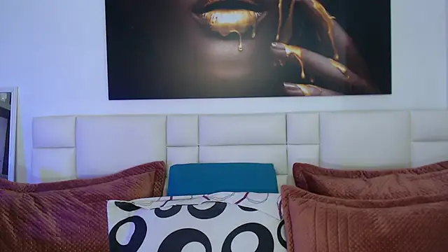 NicoletBlossom online show from 04-22-26, 08:54