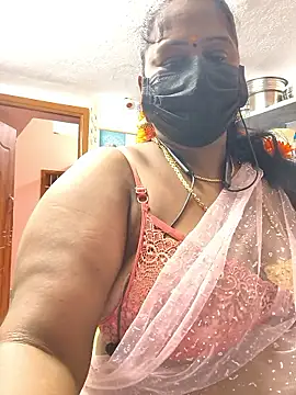 Snapshot of bakyasree143 chatting on 10-28-25, 12:14 bakyasree143 online show from 10-28-25, 12:14