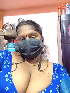 Snapshot of bakyasree143 chatting on 10-29-25, 02:52 bakyasree143 online show from 10-29-25, 02:52