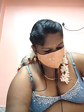 Snapshot of bakyasree143 chatting on 02-08-26, 09:18 bakyasree143 online show from 02-08-26, 09:18