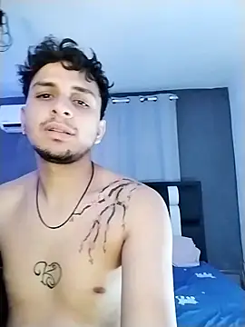 Snapshot of Yourprince0403 chatting on 03-29-26, 04:23 Yourprince0403 online show from 03-29-26, 04:23