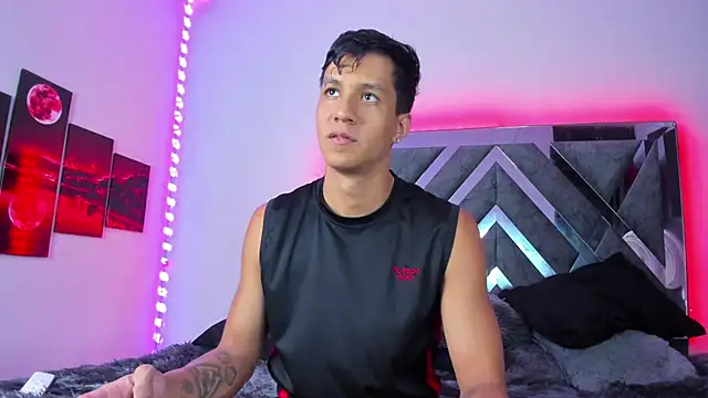 Robertmiller21 online show from 09-24-25, 04:38