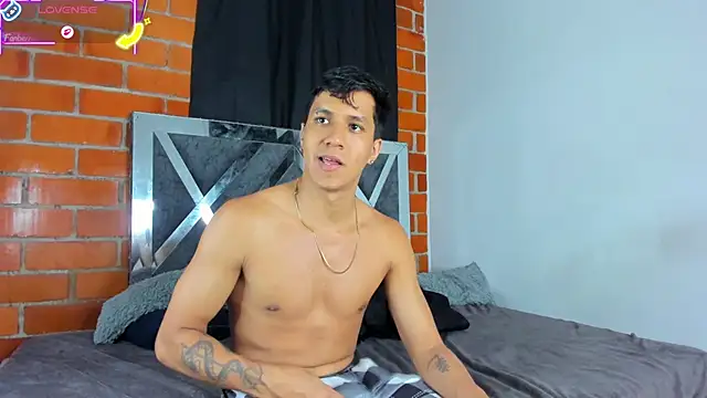 Robertmiller21 online show from 02-06-26, 01:43