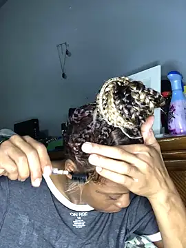 Snapshot of Tishrella6 chatting on 01-15-26, 03:11 Tishrella6 online show from 01-15-26, 03:11