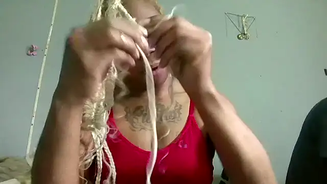 Snapshot of Tishrella6 chatting on 03-08-26, 07:17 Tishrella6 online show from 03-08-26, 07:17