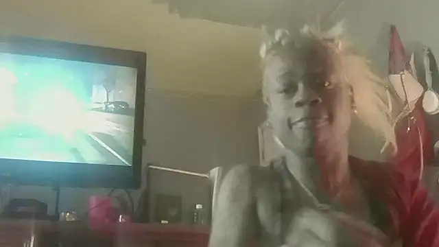 Snapshot of Tishrella6 chatting on 03-18-26, 05:27 Tishrella6 online show from 03-18-26, 05:27