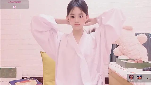 Snapshot of marina-cutegirll chatting on 02-21-26, 04:24 marina-cutegirll online show from 02-21-26, 04:24