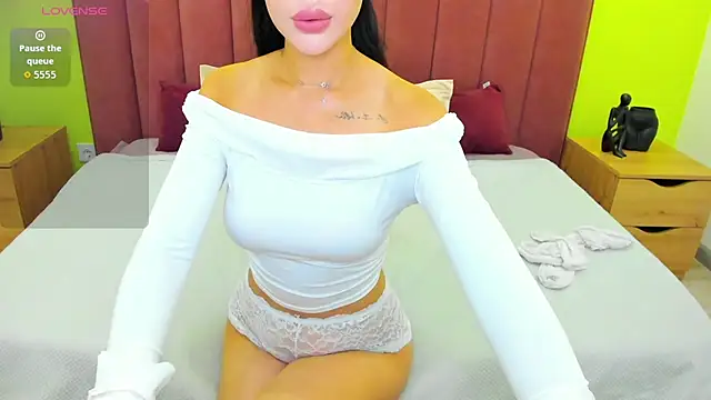 Snapshot of Jennifer_Munoz chatting on 07-24-26, 01:36 Jennifer Munoz online show from 07-24-26, 01:36