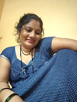 Snapshot of Rakhi99x chatting on 09-10-25, 03:28 Rakhi99x online show from 09-10-25, 03:28