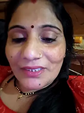 Snapshot of Rakhi99x chatting on 09-18-25, 08:27 Rakhi99x online show from 09-18-25, 08:27