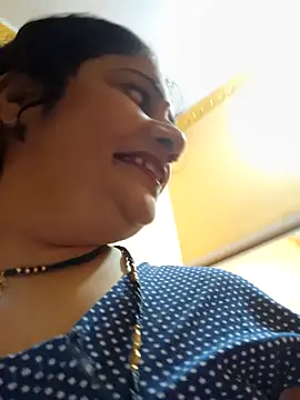 Snapshot of Rakhi99x chatting on 09-30-25, 04:06 Rakhi99x online show from 09-30-25, 04:06