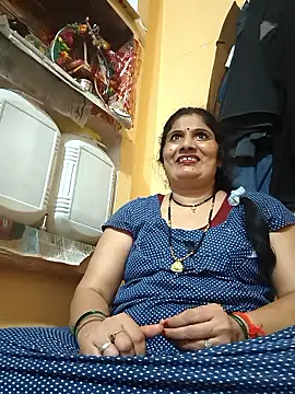 Snapshot of Rakhi99x chatting on 09-30-25, 04:12 Rakhi99x online show from 09-30-25, 04:12