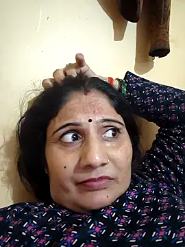 Snapshot of Rakhi99x chatting on 10-05-25, 05:11 Rakhi99x online show from 10-05-25, 05:11