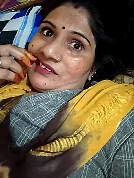 Snapshot of Rakhi99x chatting on 10-12-25, 09:08 Rakhi99x online show from 10-12-25, 09:08