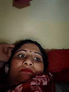 Snapshot of Rakhi99x chatting on 11-04-25, 04:28 Rakhi99x online show from 11-04-25, 04:28