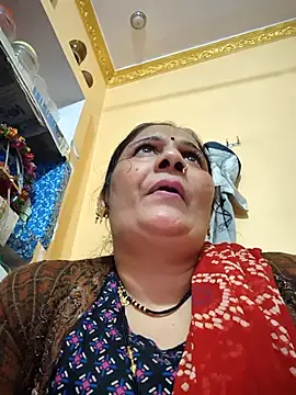 Snapshot of Rakhi99x chatting on 12-01-25, 02:33 Rakhi99x online show from 12-01-25, 02:33