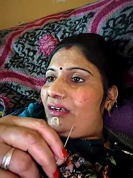 Snapshot of Rakhi99x chatting on 12-03-25, 09:18 Rakhi99x online show from 12-03-25, 09:18