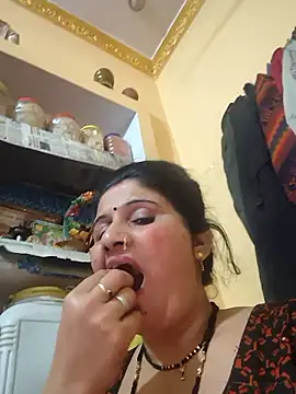 Snapshot of Rakhi99x chatting on 03-27-26, 05:23 Rakhi99x online show from 03-27-26, 05:23