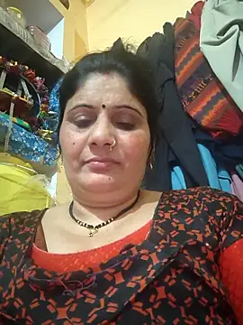 Snapshot of Rakhi99x chatting on 03-28-26, 05:45 Rakhi99x online show from 03-28-26, 05:45