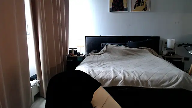 VivianCoke online show from 04-29-26, 09:24