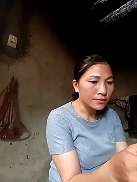 Snapshot of YAYAA-502 chatting on 09-13-25, 07:41 YAYAA-502 online show from 09-13-25, 07:41