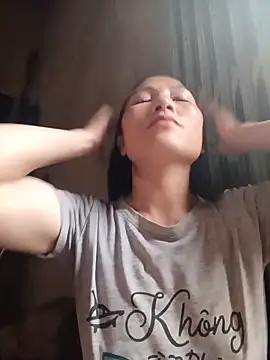 Snapshot of YAYAA-502 chatting on 10-04-25, 09:51 YAYAA-502 online show from 10-04-25, 09:51