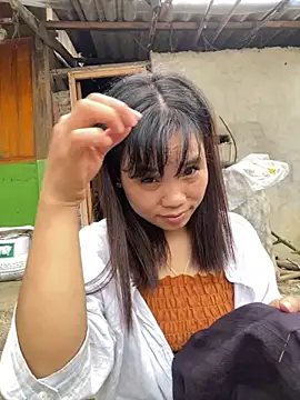 Snapshot of Ngoc-bbi chatting on 09-24-25, 03:43 Ngoc-bbi online show from 09-24-25, 03:43