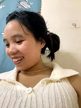 Snapshot of Ngoc-bbi chatting on 10-09-25, 01:53 Ngoc-bbi online show from 10-09-25, 01:53