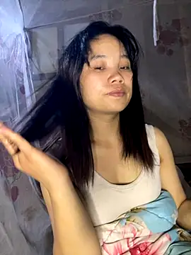 Ngoc-bbi online show from 10-28-25, 04:09