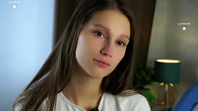 MelaniSeiver online show from 10-06-25, 01:14