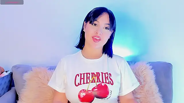 AnaLevii online show from 12-15-25, 04:22