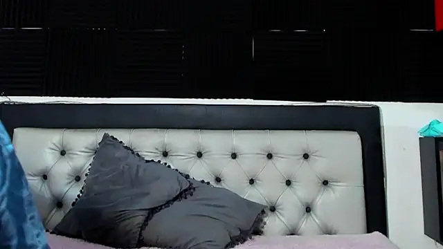 Akalidemon online show from 10-01-25, 03:23