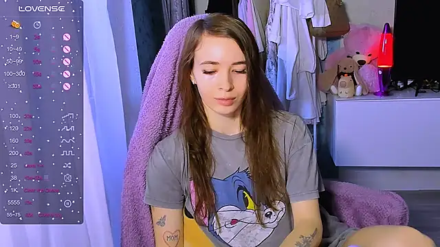 ZoyaMill online show from 10-28-25, 07:34