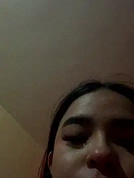 Snapshot of SweetSophie26 chatting on 01-10-26, 09:00 SweetSophie26 online show from 01-10-26, 09:00