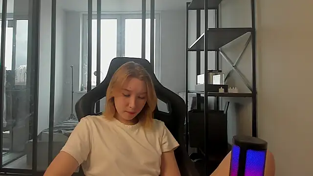 Agatha May online show from 12-01-25, 08:08