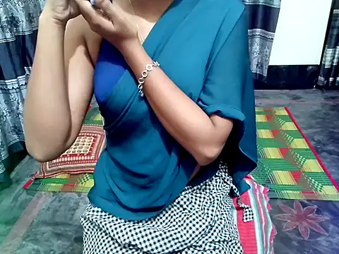 Snapshot of blackpori chatting on 10-16-25, 03:51 blackpori online show from 10-16-25, 03:51