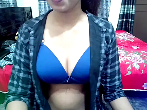 Snapshot of blackpori chatting on 11-24-25, 02:00 blackpori online show from 11-24-25, 02:00