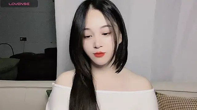 Snapshot of woaiqinqin chatting on 10-25-25, 03:07 woaiqinqin online show from 10-25-25, 03:07